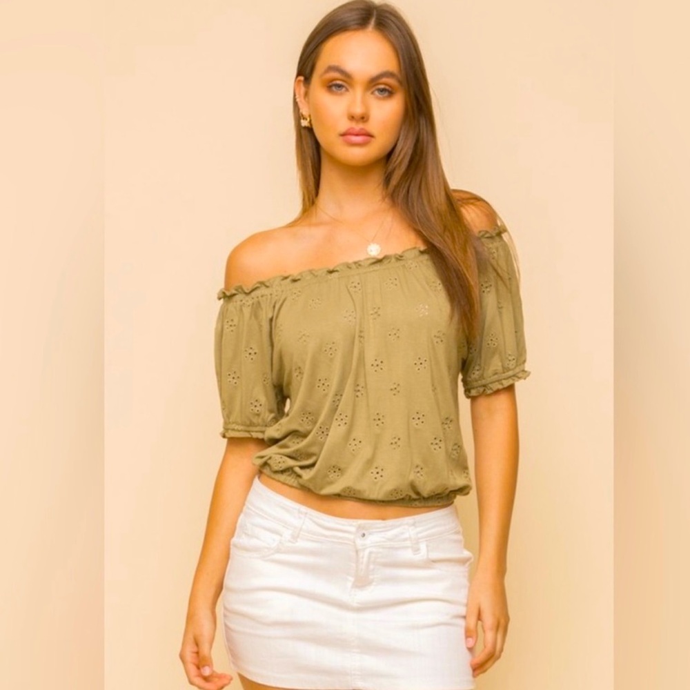 NWT Hem and Thread olive green pointelle top size M